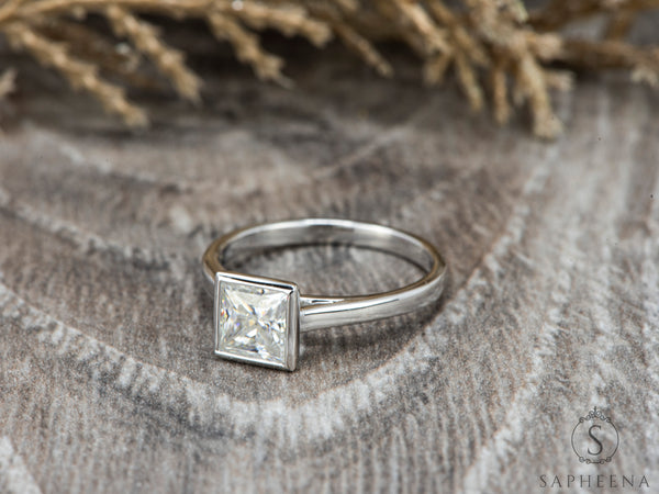 Siara 1.0 Ct Princess Cut Engagement Ring